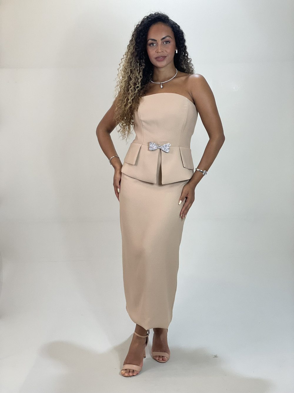 Vestido Midi S/Alca Broche Laco