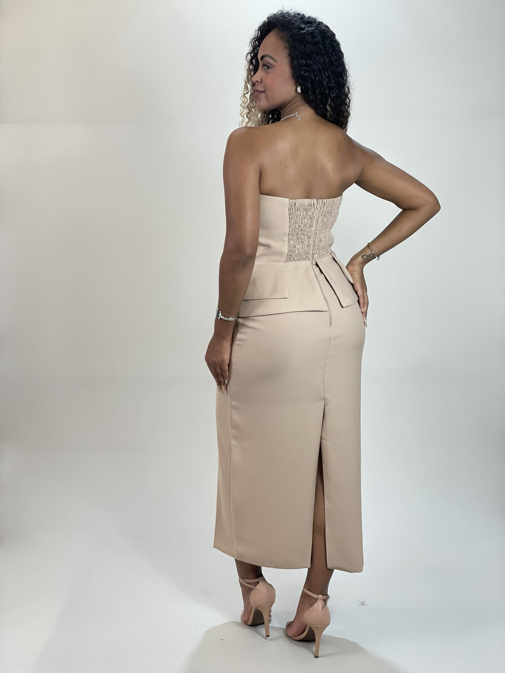 Vestido Midi S/Alca Broche Laco
