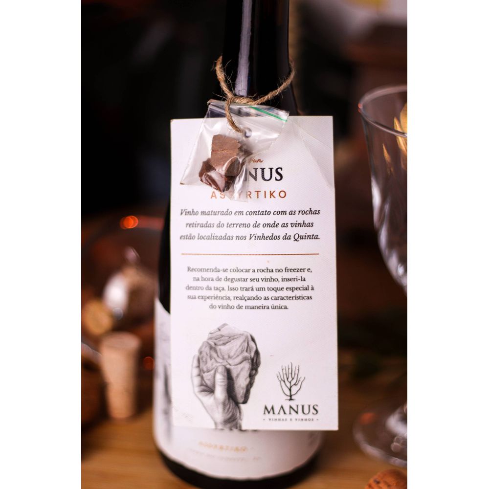 VINHO BRANCO SECO MANUS LIBERUM ASSYRTIKO 2023 750ML BRASIL - secundária