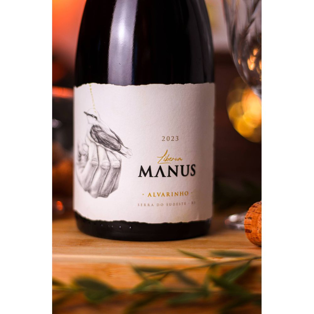 VINHO BRANCO MANUS LIBERUM ALVARINHO 750ML BRASIL - secundária