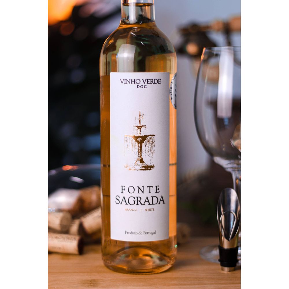 VINHO VERDE BRANCO PORTUGUES FONTE SAGRADA 750ML - secundária