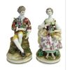 Figura feminina e masculina em porcelana