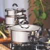 CAÇAROLA TRAMONTINA DUO SILICONE RASA EM AÇO INOX FUNDO TRIPLO COM TAMPA E ALÇAS EM SILICONE 16CM 1,4L