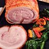 MIX GRILL RETANGULAR EM FERRO FUNDIDO COM BASE EM MADEIRA TECA COM ACABAMENTO LIXADO