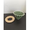 Coador de Café Cerâmico Verde com Base de Bambu