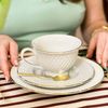 Prato de Sobremesa De Porcelana Branca Coleção Realeza
