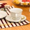 Xícara de Café com Pires em Porcelana Branca Coleção Realeza