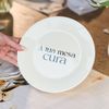 Kit 4 Pratos de Sobremesa  com Frase "A tua mesa cura"