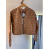 Jaqueta Puffer Tachas Caramelo