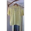 T-Shirt Gola Alta Bordada Amarelo