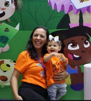 Amanda Microni, mãe da Bella