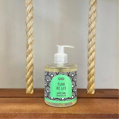 SABONETE LIQUIDO FLOR DE LIS FEMME 350ML