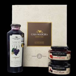 Kit Casa Madeira Petit ( Suco 500 ml / Gel. Cab. Sauv. / Morango c/ Pimenta)
