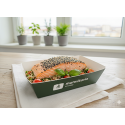 Salmão com Crosta de Gergelim com Quinoa Caprese