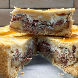 Torta de carne seca + queijo coalho