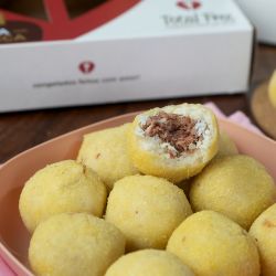 Bombom de mandioca carne seca