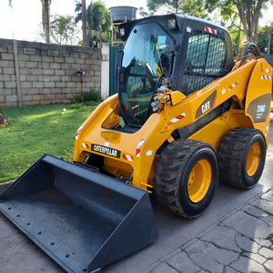 Mini Carregadeira CAT 246C