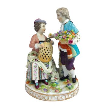 Grupo escultórico figura de casal de camponeses da marca Dresden