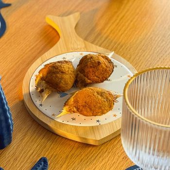 Tábua Formato de Peixe em Bambu e Cerâmica - Coleção Peixes