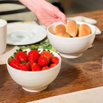 Kit 2 Bowls Brancos de Porcelana Lines - 740ml