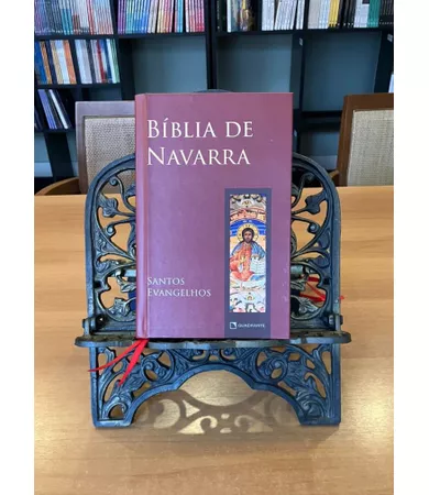 Bíblia de Navarra: Novo Testamento: Santos Evangelhos — Capa dura, edição premium