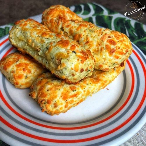 Pão de Queijo com Parmesão - Baguete - 1kg