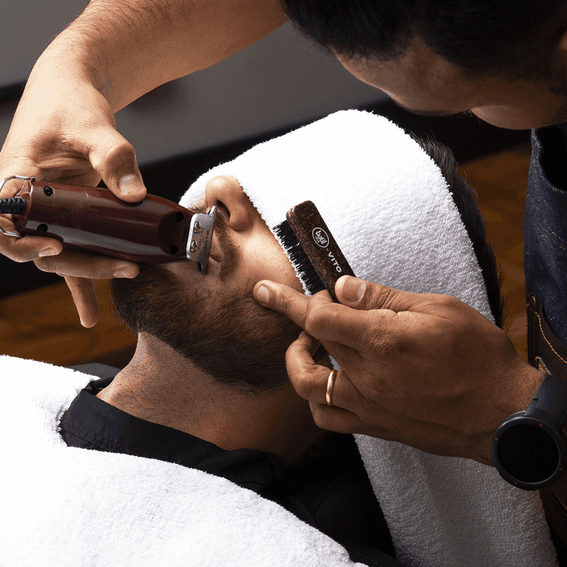 Conjunto Escova e Pente para Barba