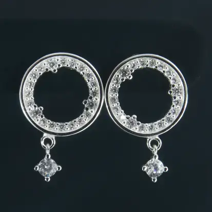 Brinco Prata 925 Círculo com Zircônias e Pêndulo