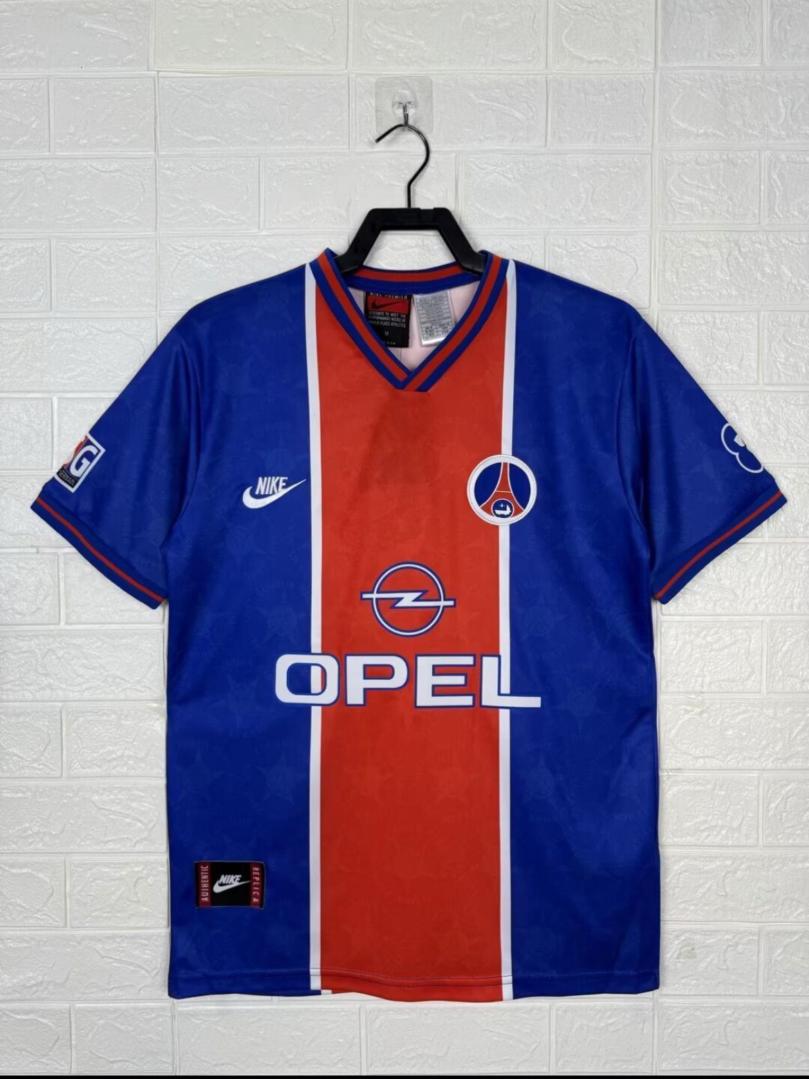 Camisa Retrô PSG 1995/1996 – O legado de Raí em Paris