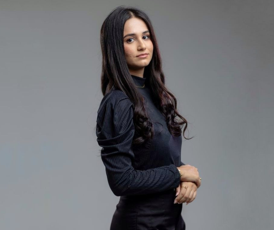 Dra. Aline Viana Santiago - NUTRICIONISTA