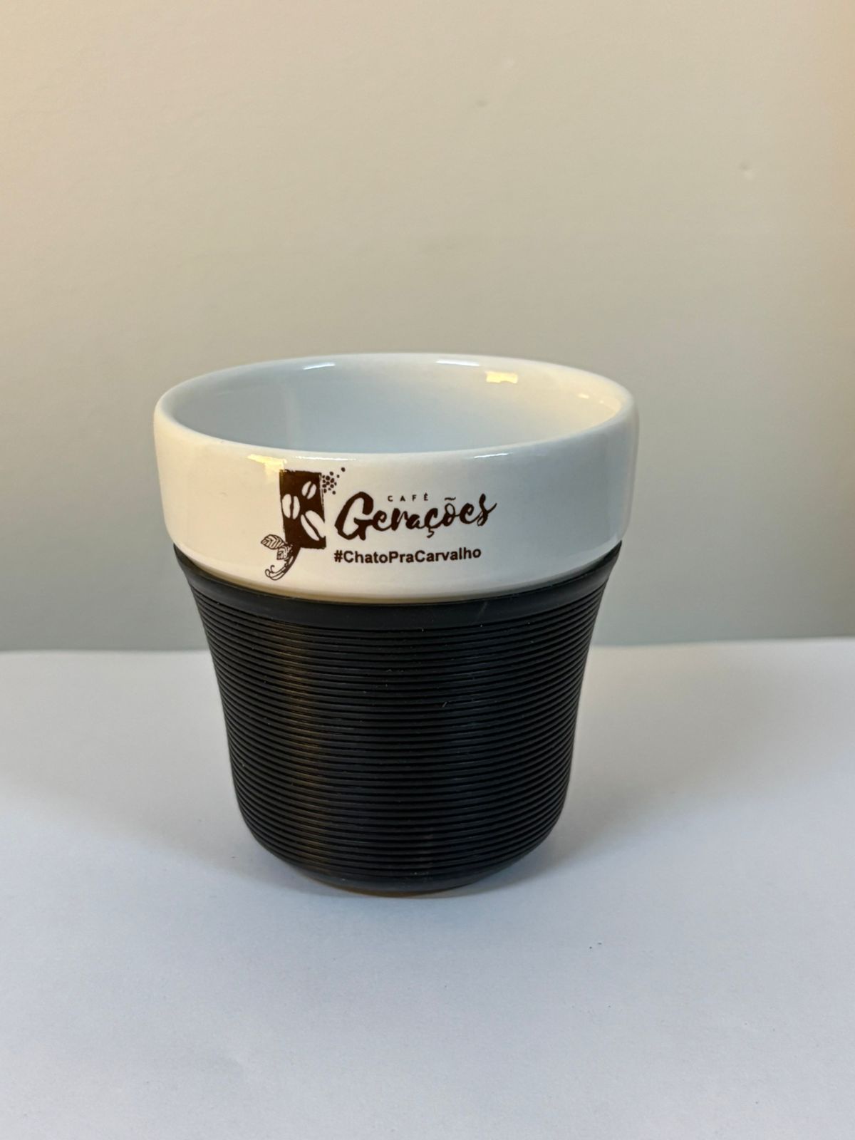 Coffee Cup com luva preta