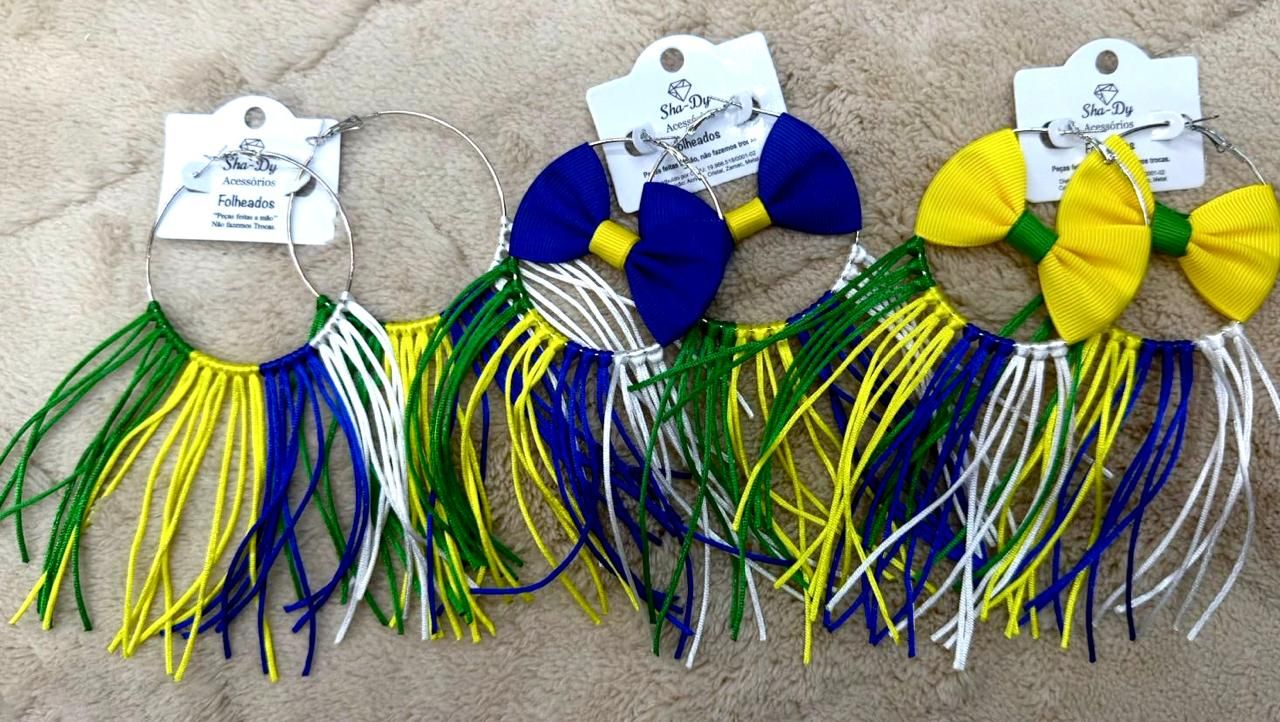 Kit com 3 Brincos Copa do Mundo Brasil - Artesanal com Laço e Franjas