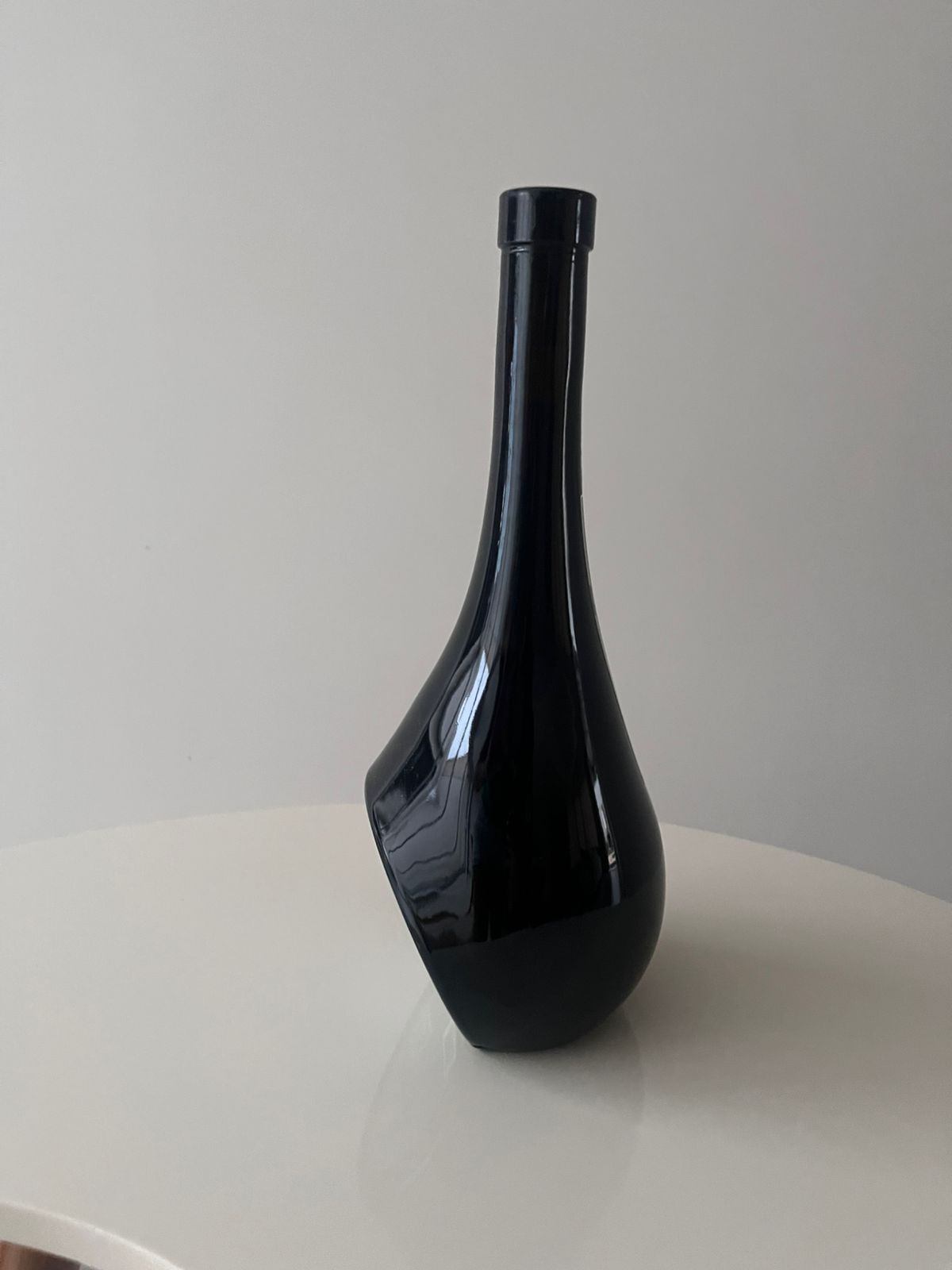 Vinho tinto encorpado 2