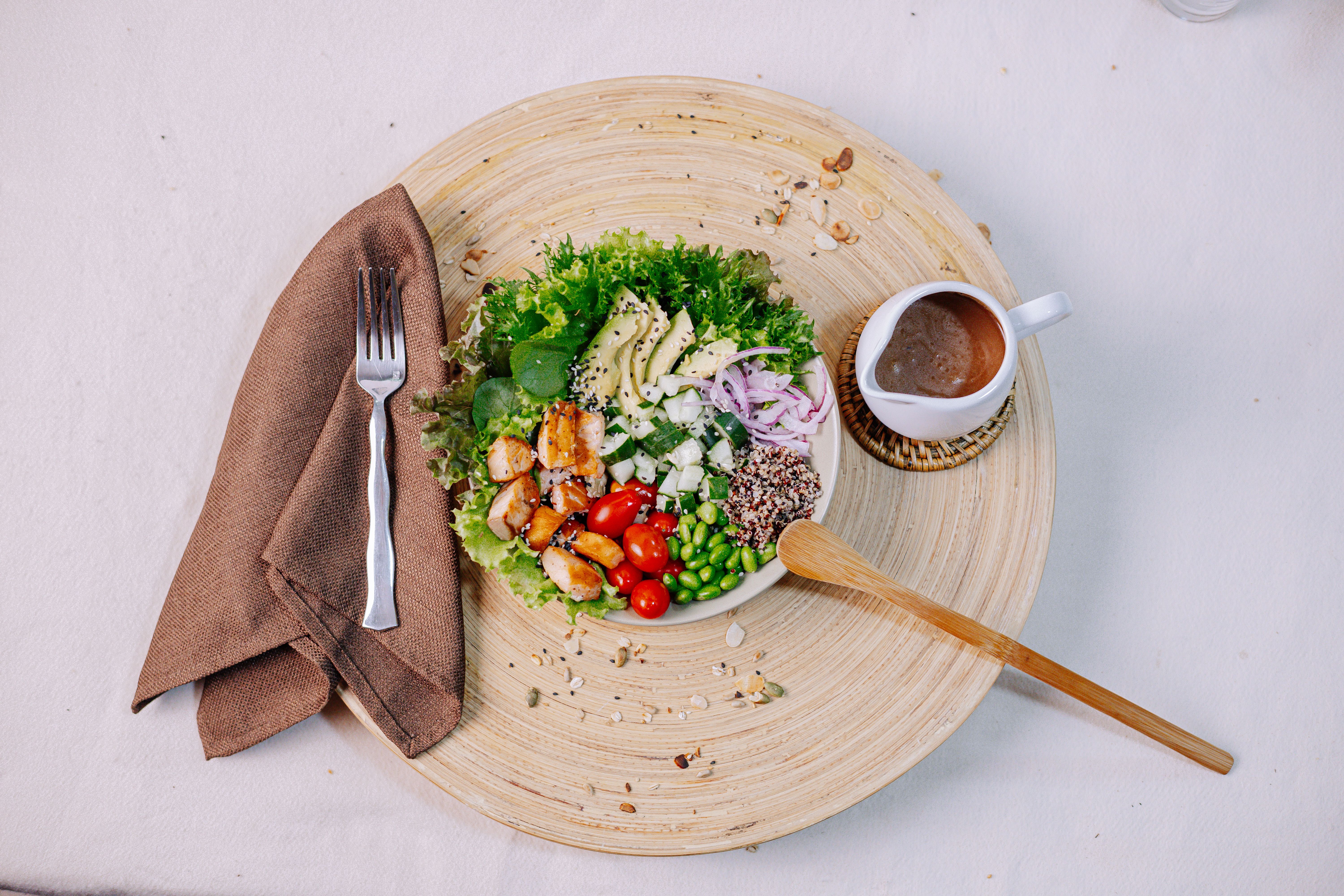 Salada Salmão Grelhado com Abacate