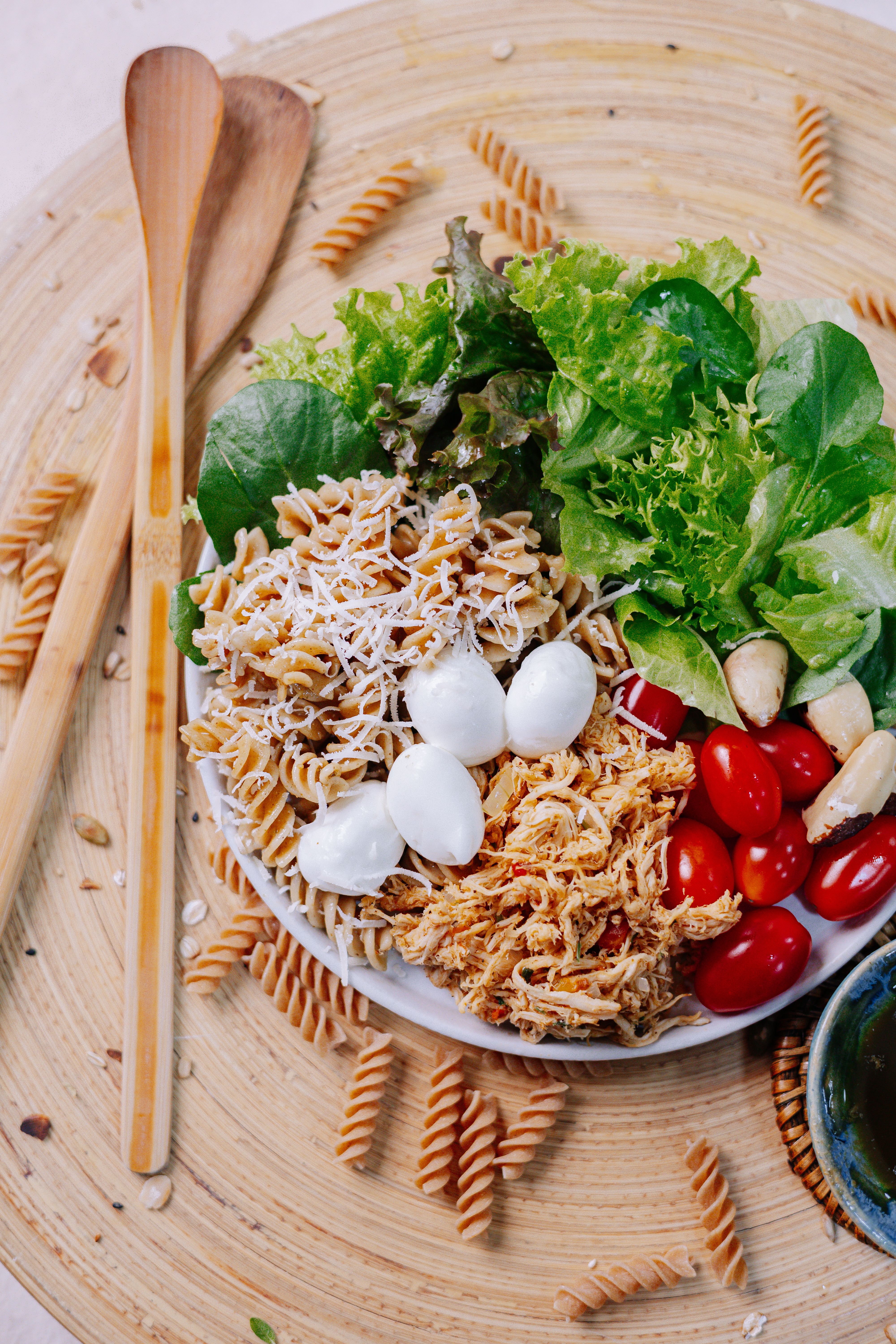 Salada Macarrão Integral com Pesto & Frango