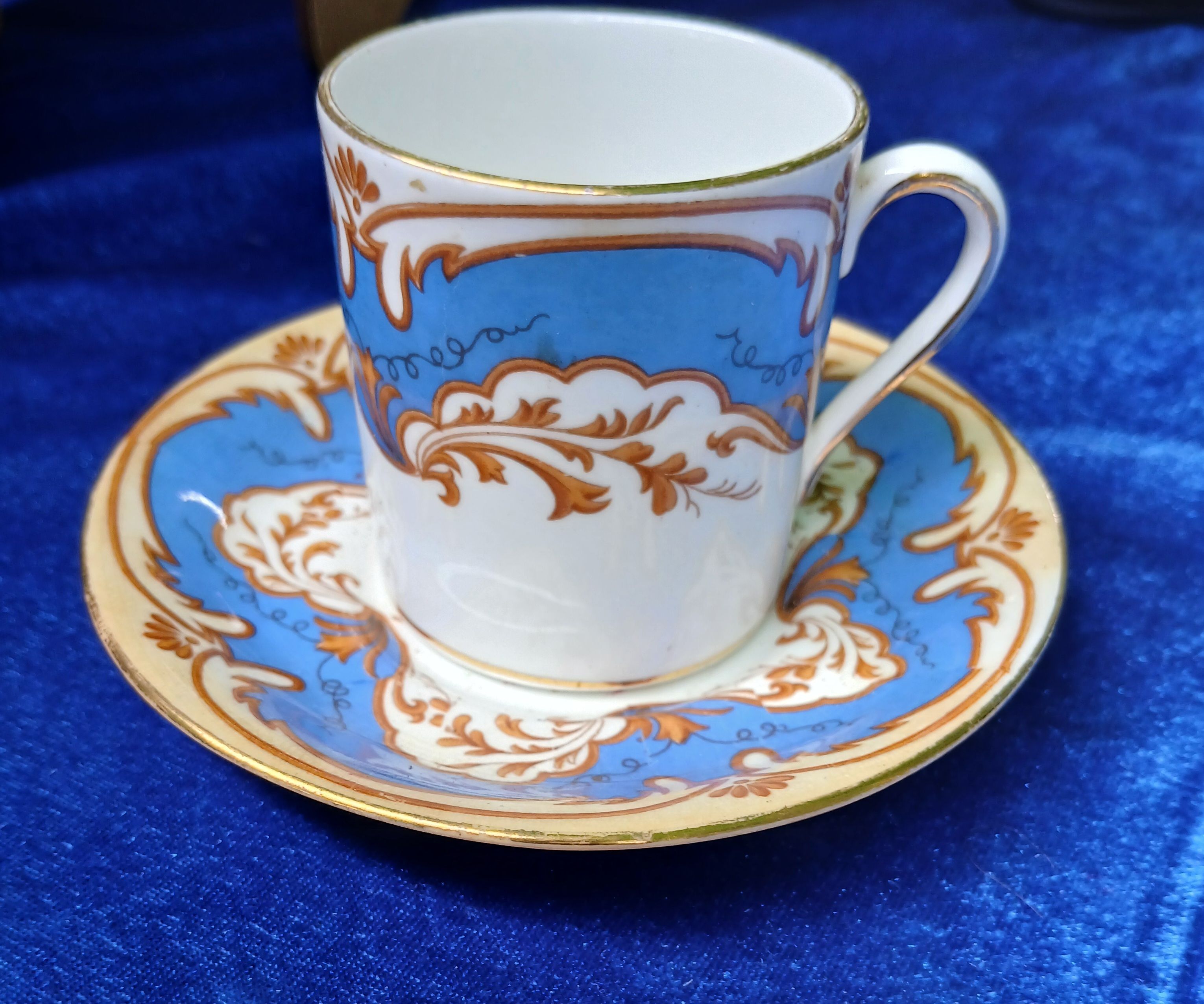 xícara de café inglesa, Tuscan