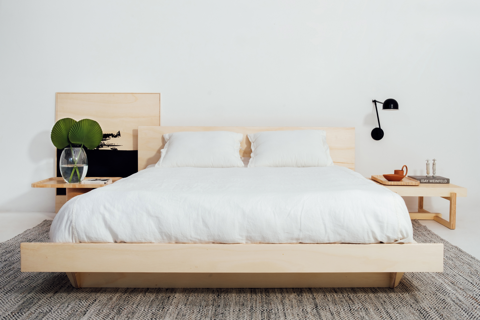Cama Minimal Queen - FITTO + FETICHE Cama Minimal Queen - FITTO + FETICHE