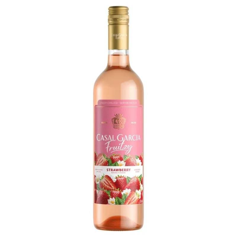 Bebida Mista Casal Garcia Fruitzy Morango 750ml