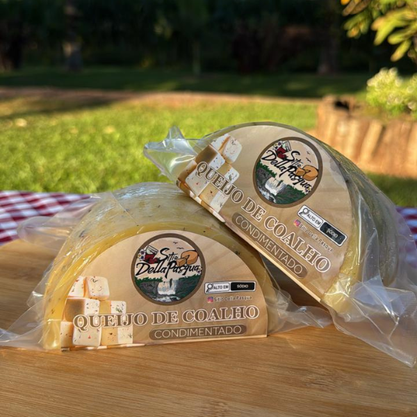 Queijo de Coalho Condimentado Della Pascoa