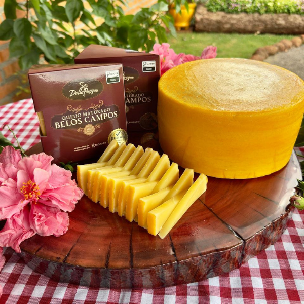 Queijo Maturado Belos Campos