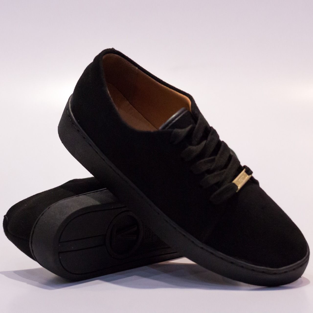 tenis vizzano camurça preto