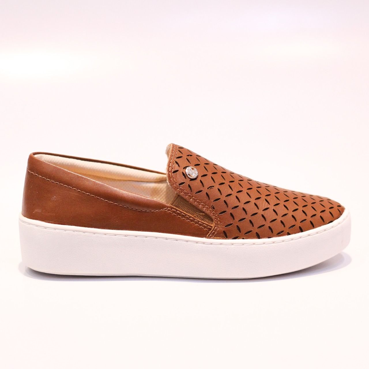 tenis bottero caramelo