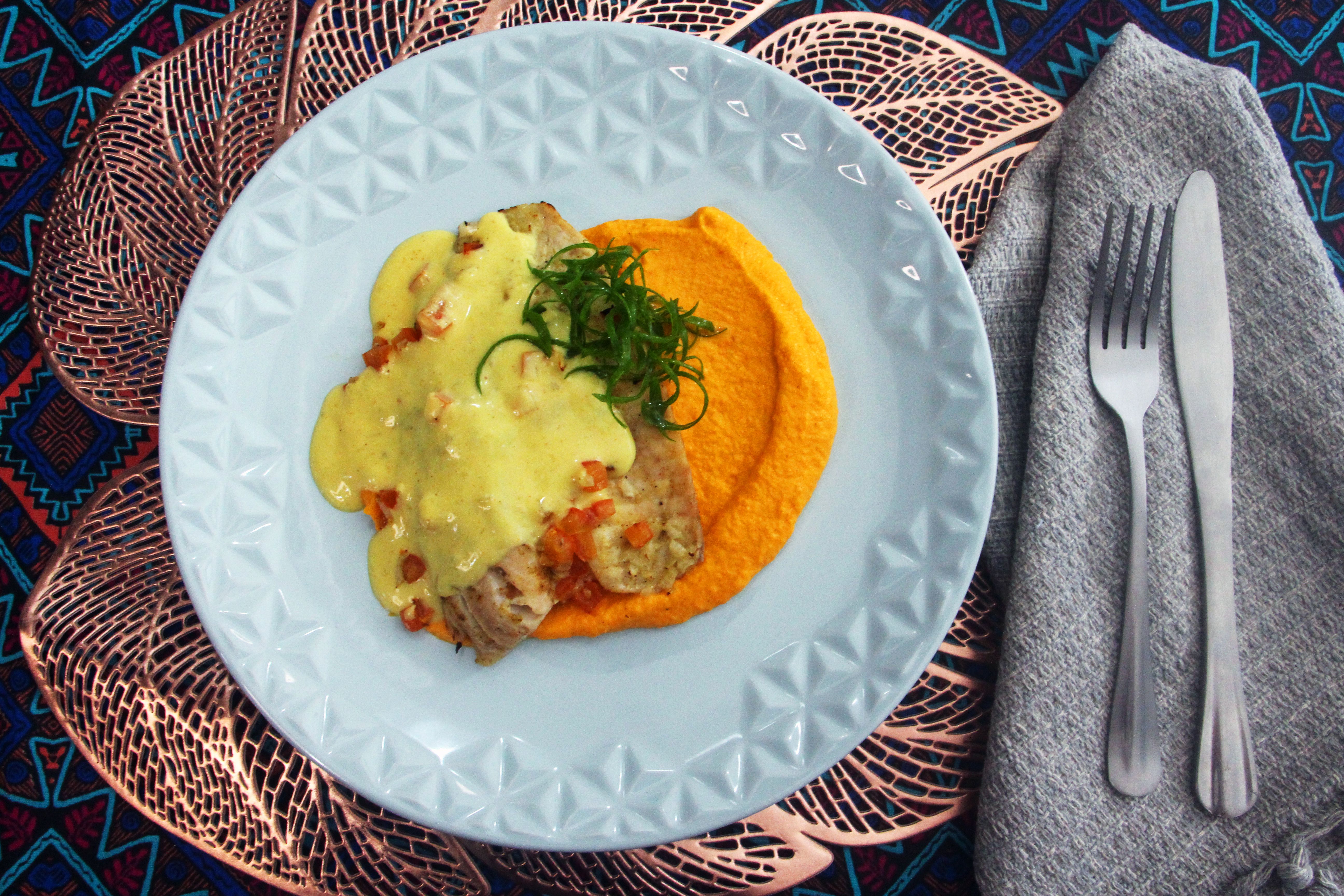 Filé de tilápia ao curry