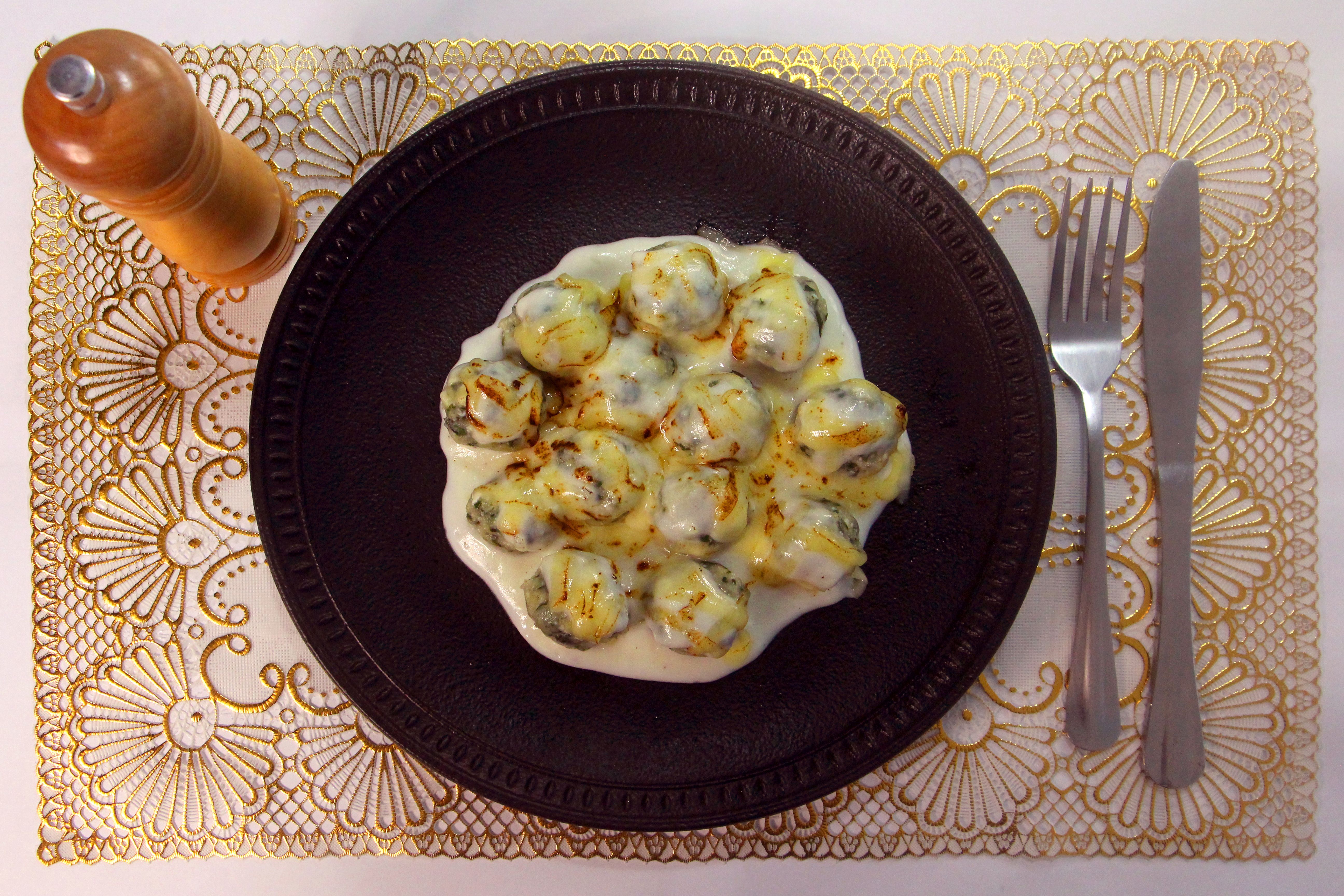 Nhoque de espinafre com molho branco light