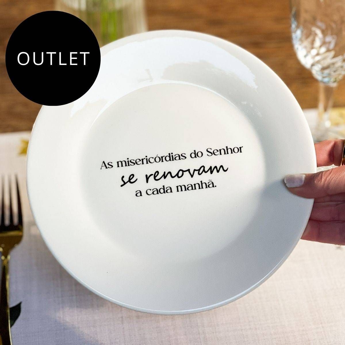 OUTLET Prato de Sobremesa com Frase "As misericórdias do Senhor..."