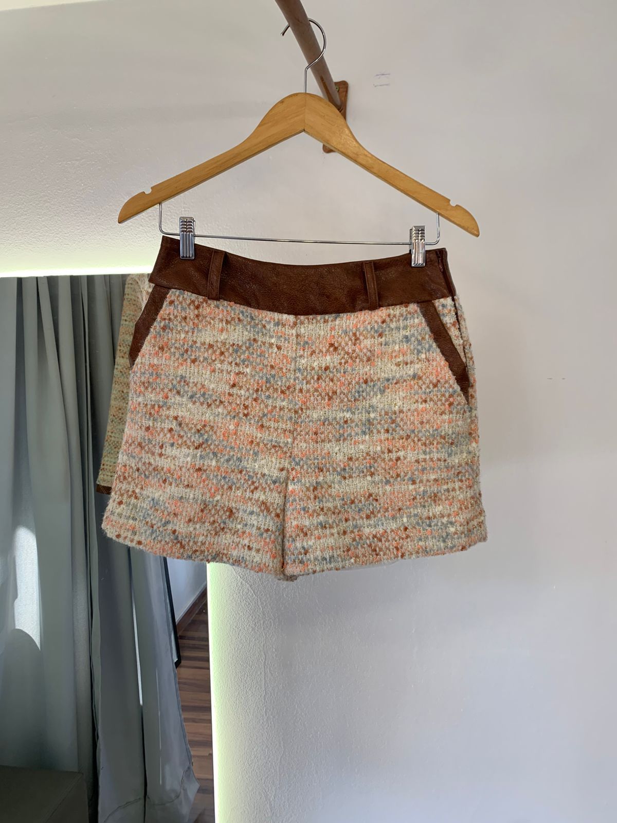 Short Tweed/PU Estampado