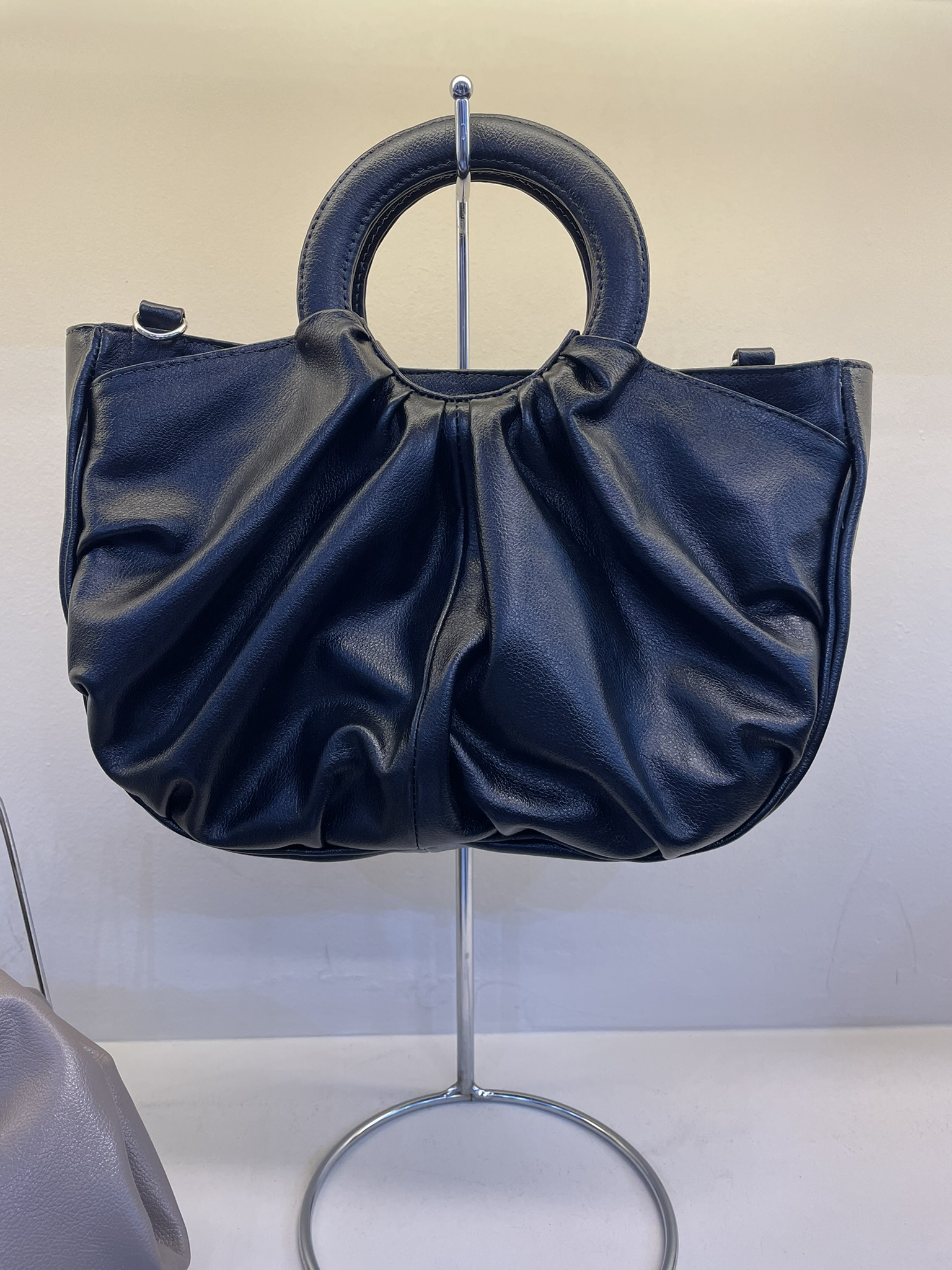 Bolsa Couro Com Pregas