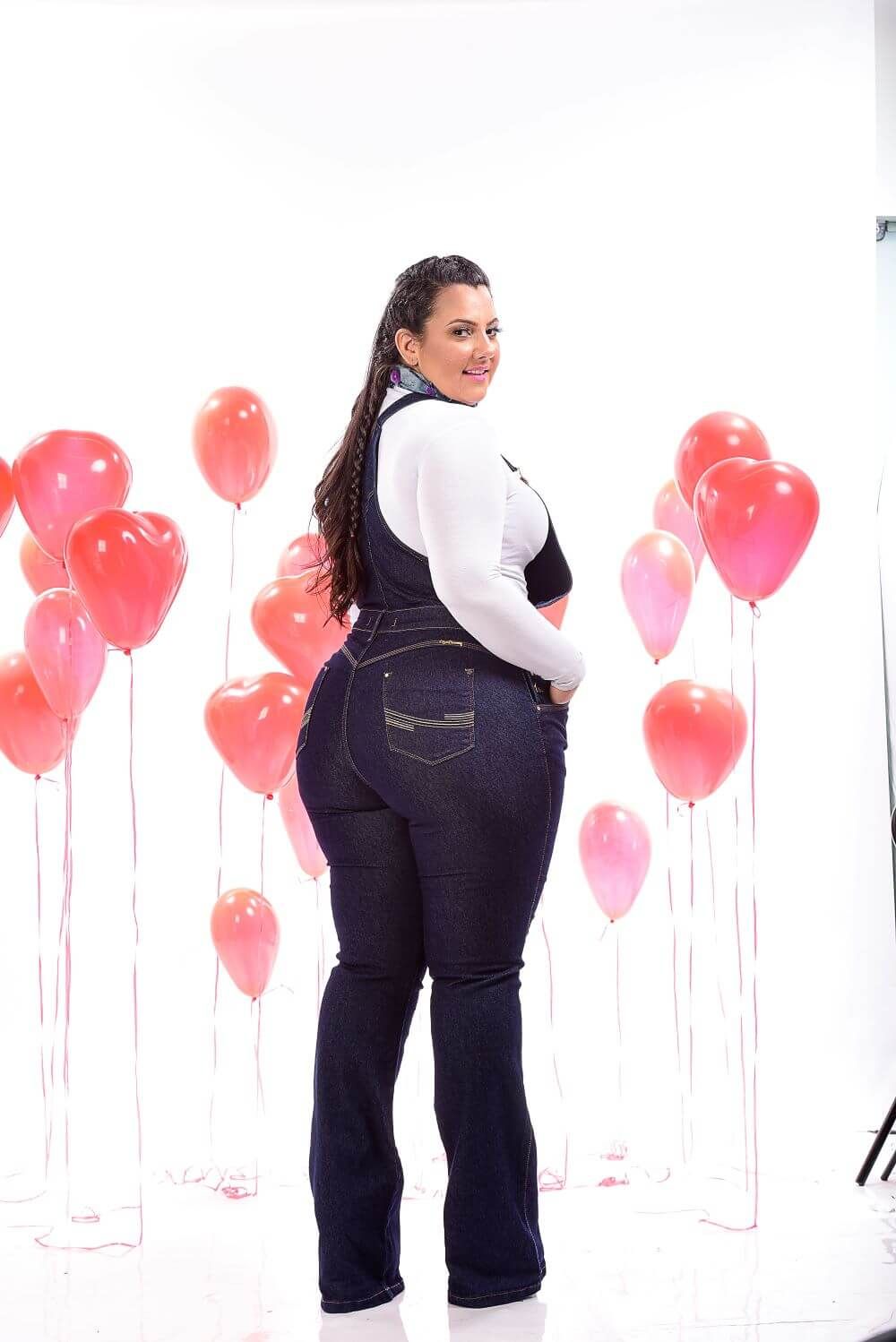 Macacão Feminino Jeans Flare Plus Size Cintura Média Xtracharmy