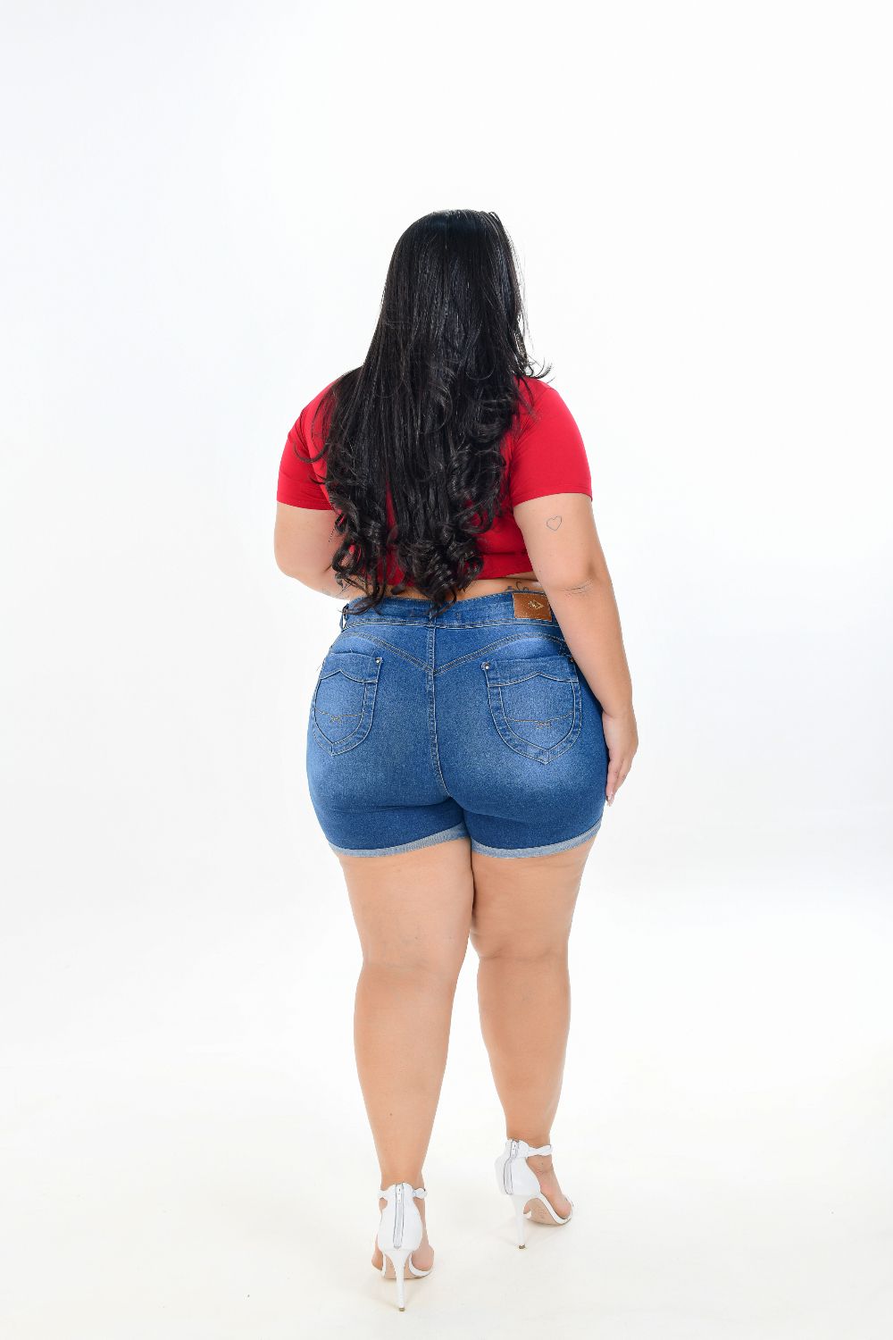 Shorts Feminino Jeans Plus Size Cintura Alta Com Lycra Barra Virada