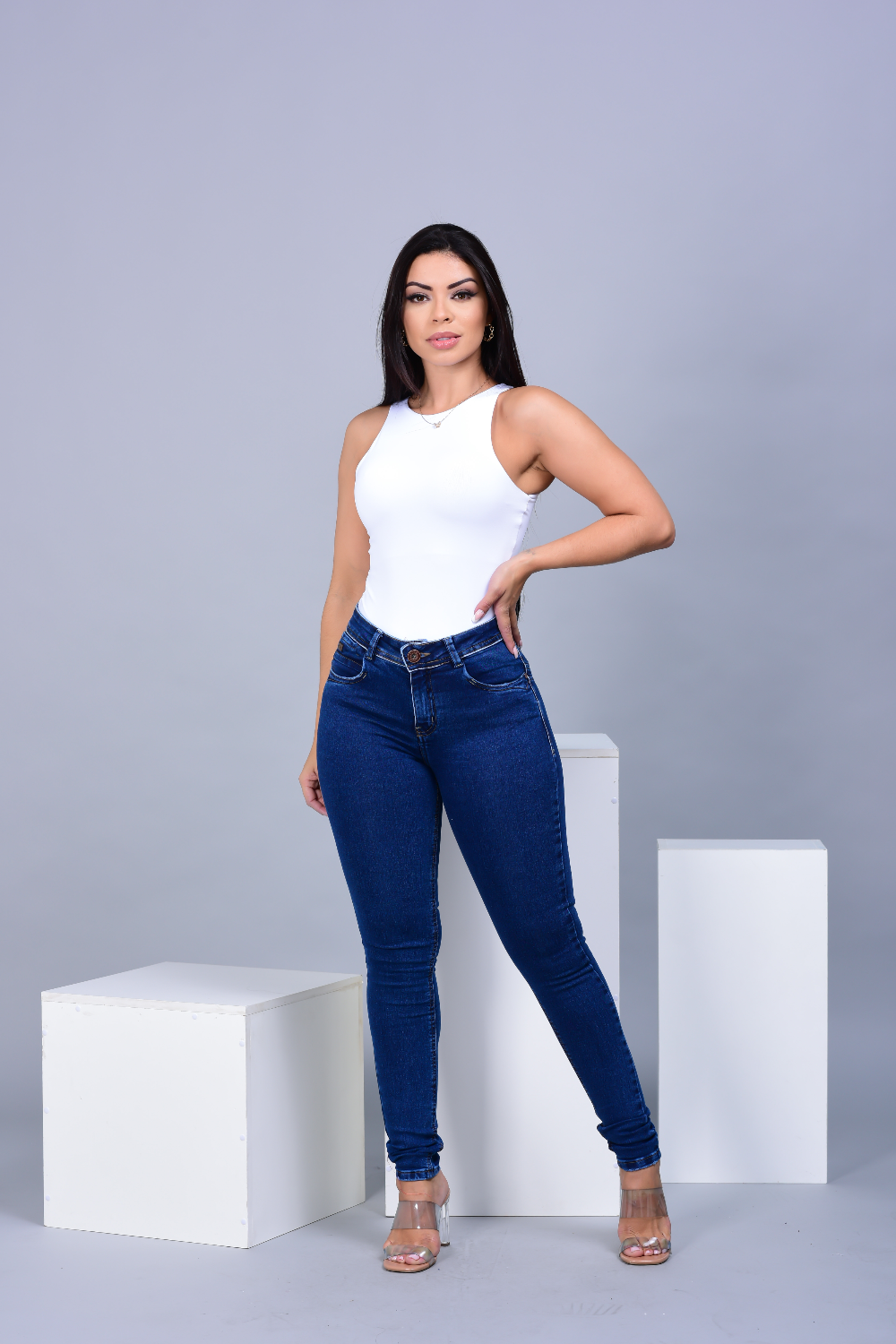 Calça Feminina Jeans Skinny Com Lycra